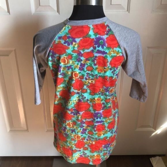 LulaRoe Randy top - Picture 3 of 6